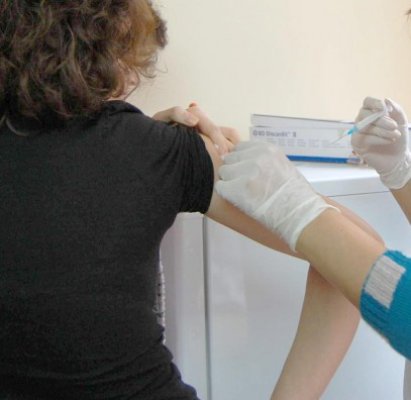 Primele doze de vaccin antigripal ajung la Constanţa în noiembrie